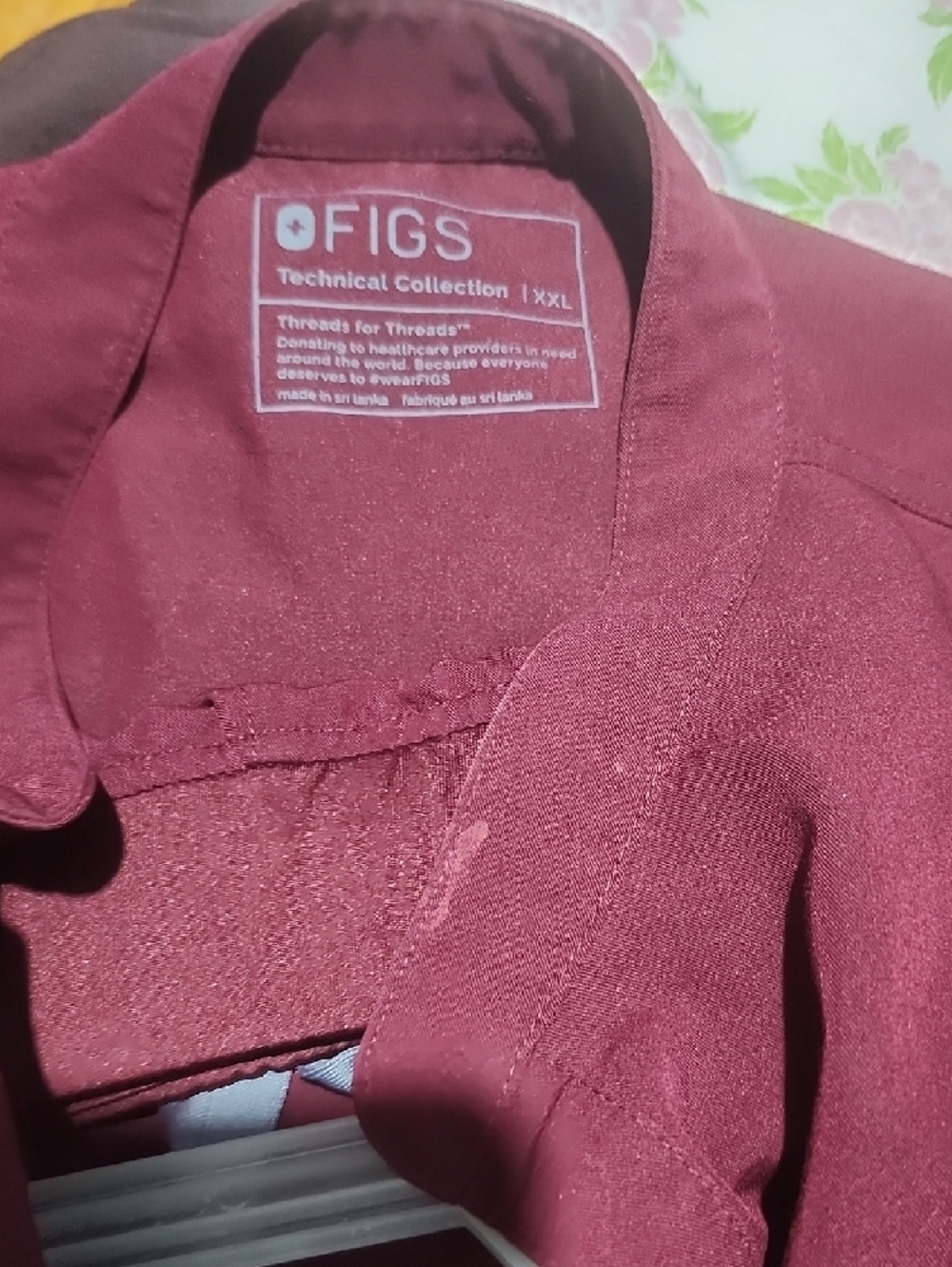 FIGS Wine Burgundy Scrub Top and Jogger Pants - Picture 2 of 5